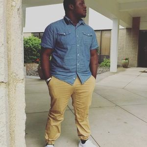 Meet your Posher, Travis